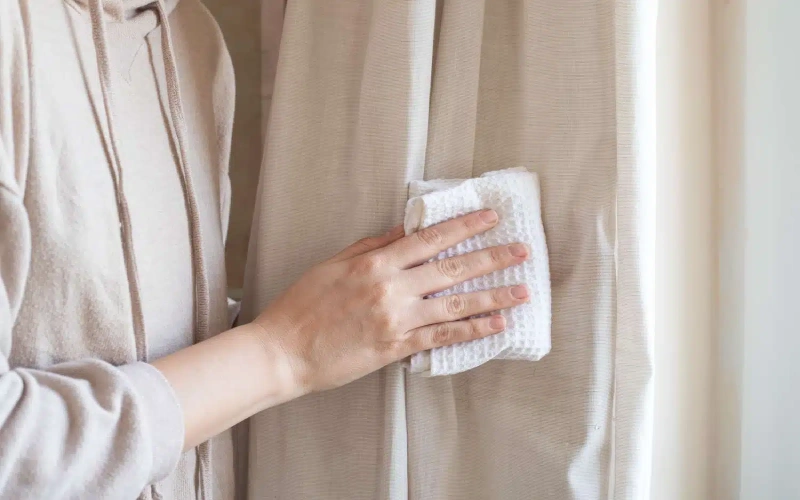 شست و شوی پرده در خانه